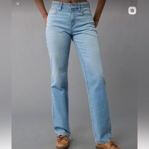 American Eagle High Rise Strigid Stovepipe Jeans.  10 Long.  NWT